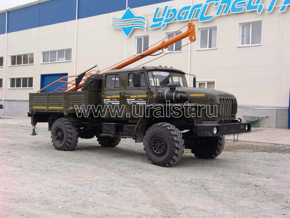 Бурильно-крановая машина БКМ-515 Бурильно-крановая машина БКМ-515