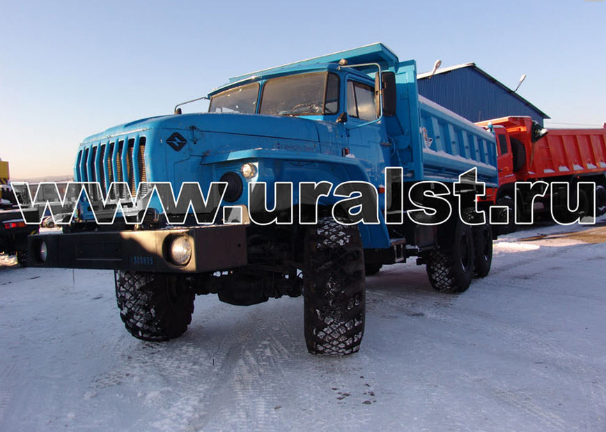 Самосвал Урал-45286-01 с трёхсторонней разгрузкой Самосвал Урал-45286-01 с трёхсторонней разгрузкой
