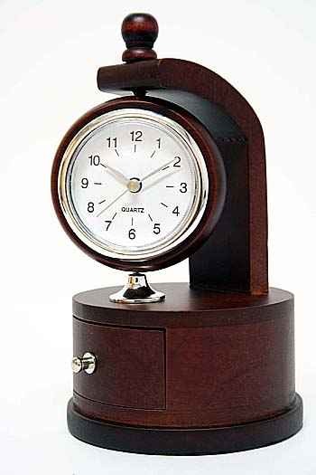 Часы настольные деревянные арт. Е55321