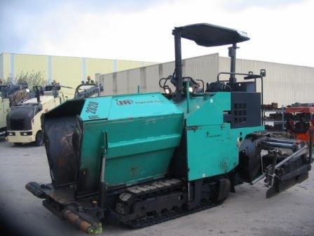 Асфальтоукладчик VOLVO ABG TITAN 2820 Асфальтоукладчик VOLVO ABG TITAN 2820