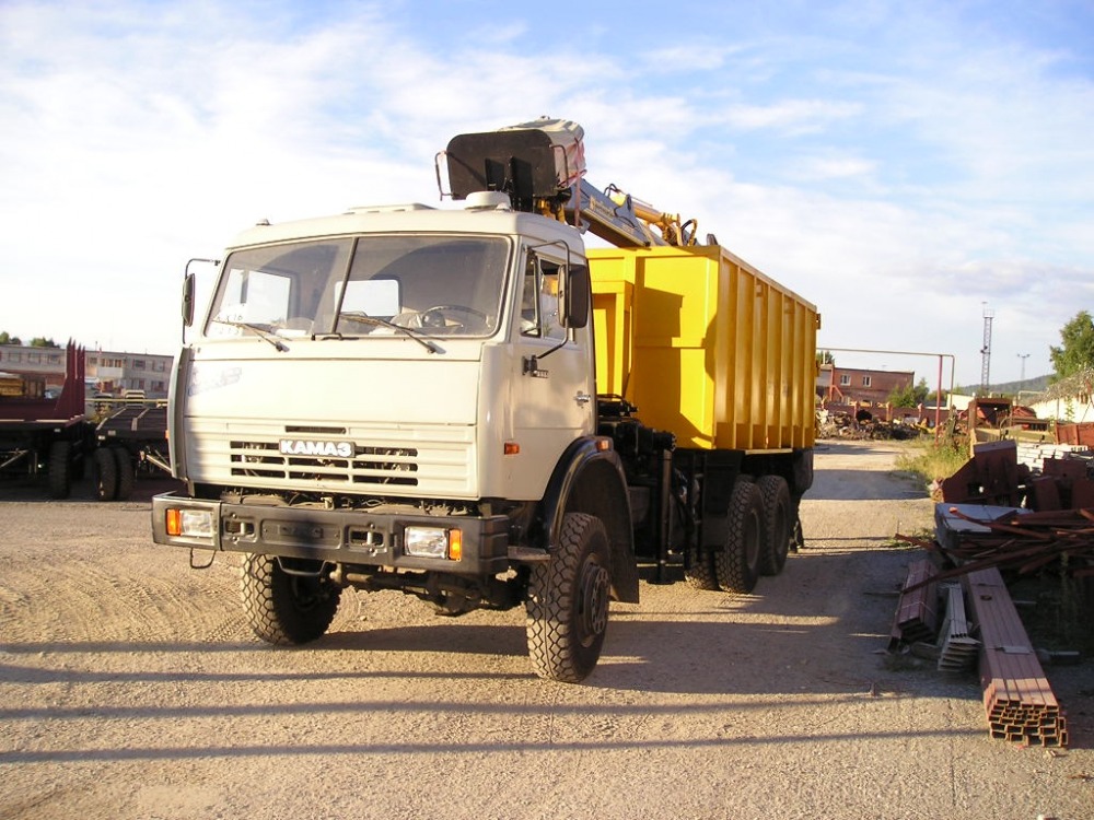Металловоз на шасси Камаз 43118 с КМУ ОМТ-97М Металловоз на шасси Камаз 43118 с КМУ ОМТ-97М