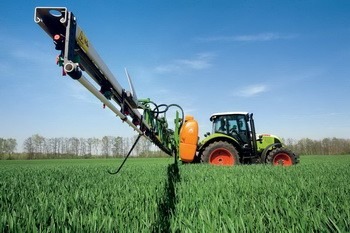 Навесной опрыскиватель AMAZONE UF Навесной опрыскиватель AMAZONE UF