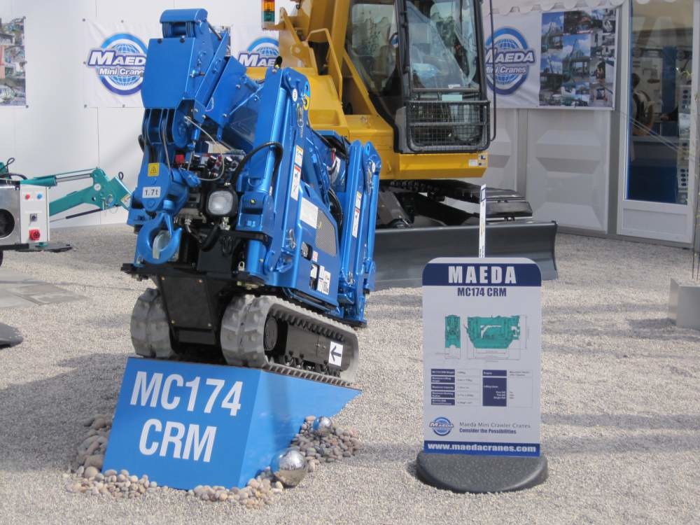 Гусеничный мини-кран MAEDA MC174 CRM(E) Гусеничный мини-кран MAEDA MC174 CRM(E)