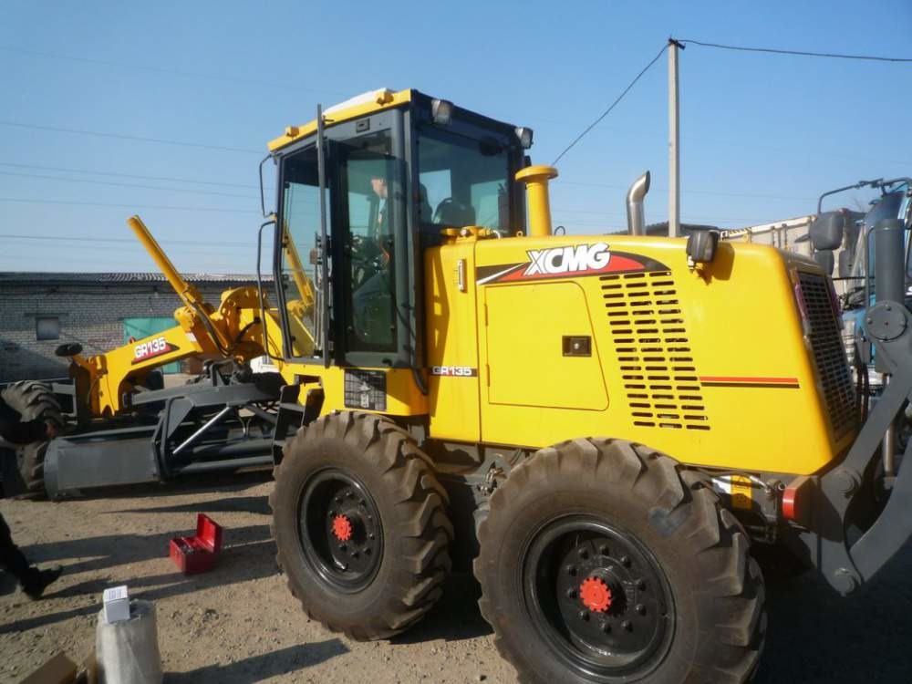 Продам Автогрейдер XCMG GR135