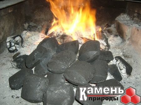 Брикетированный уголь «Буголек» Брикетированный уголь «Буголек»