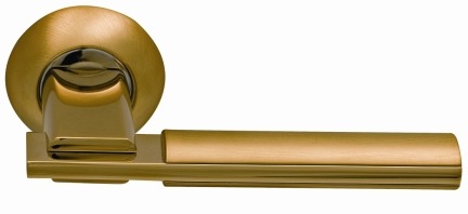 Дверные ручки на круглой накладке SILLUR 94A S.GOLD/P.GOLD золото матовое/ золото