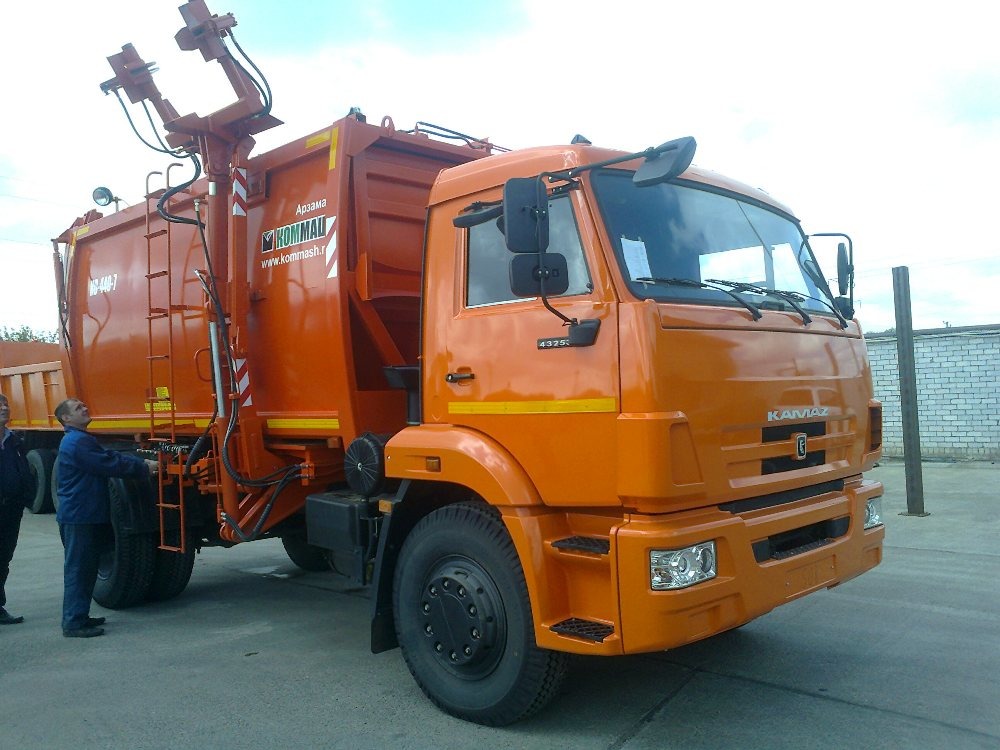 Мусоровоз КО 440-7