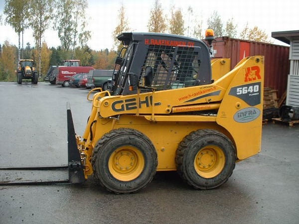 Мини-погрузчик Gehl SL 5640Е Мини-погрузчик Gehl SL 5640Е