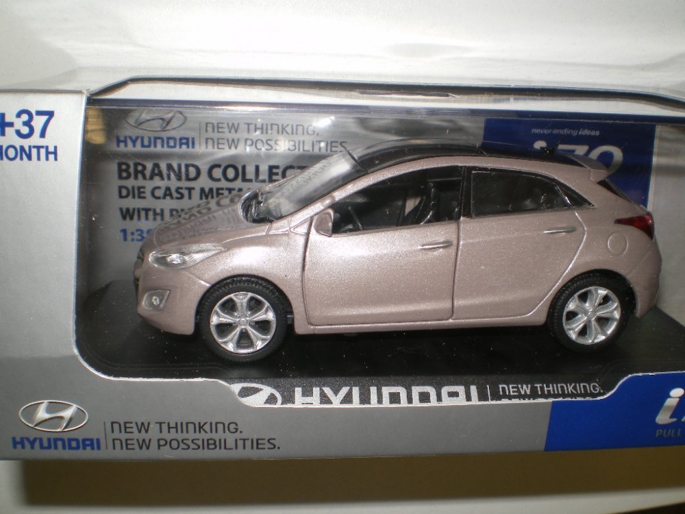 HYUNDAI I 30 (1/38)