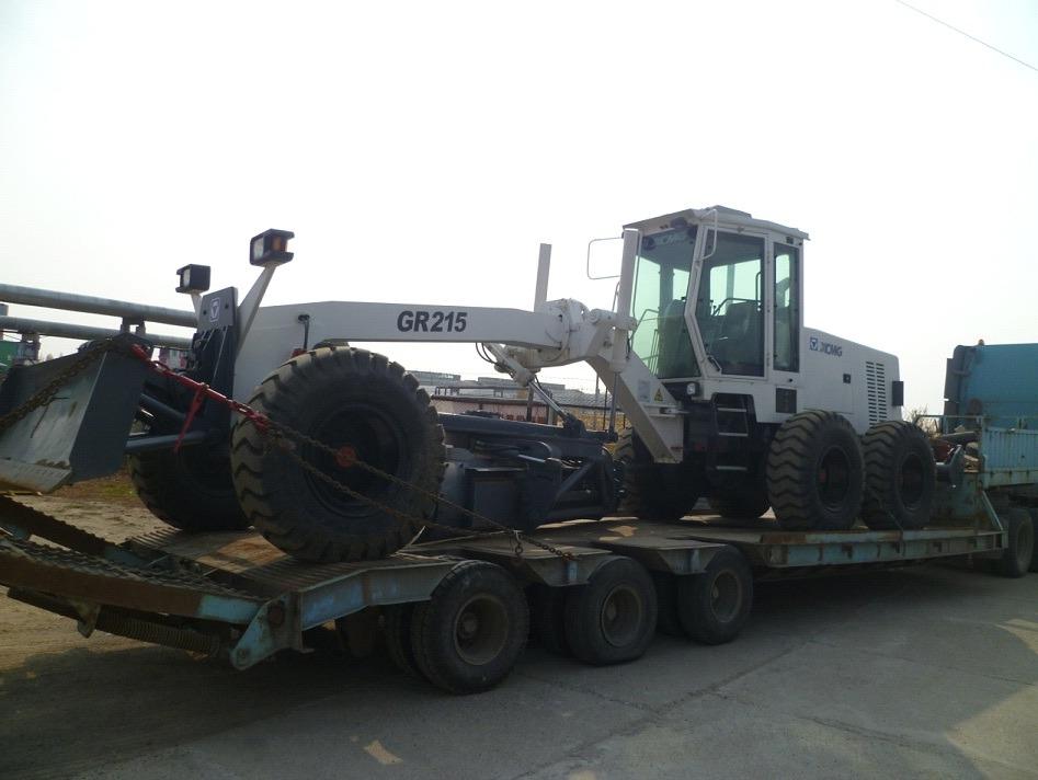 Автогрейдер XCMG GR215 (6х4) Автогрейдер XCMG GR215 (6х4)