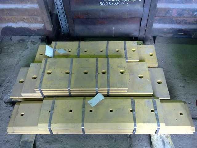 Нож отвала Komatsu Нож отвала Komatsu