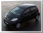 Автомобиль Peugeot 107