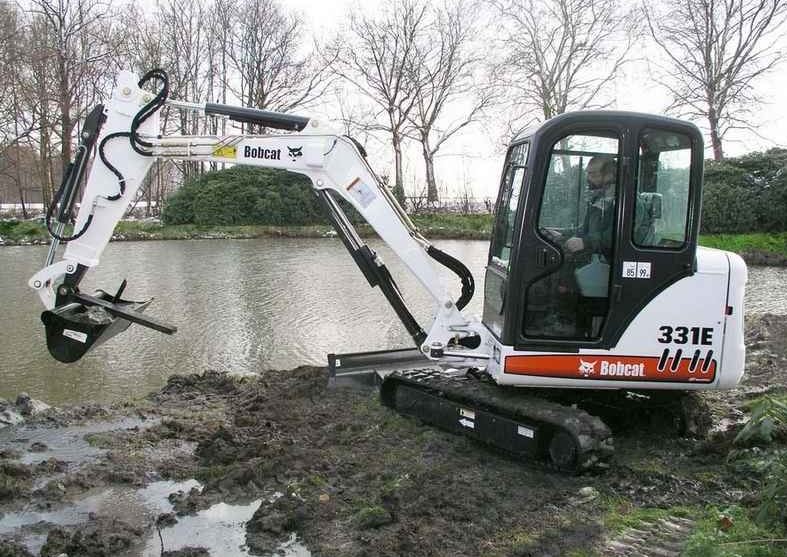 Мини-экскаватор BOBCAT 331E Мини-экскаватор BOBCAT 331E