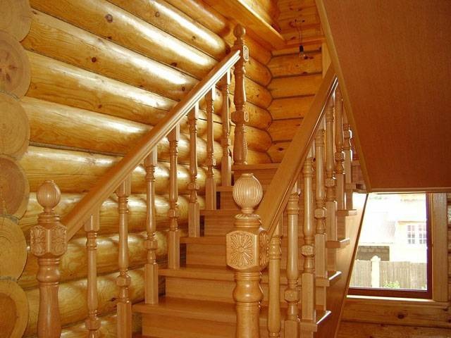 Ступени, балясины, столбы, площадки, тетива для деревянной, меж этажной лестницы Вашего дома.