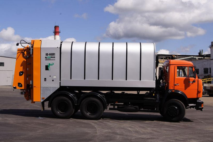 Мусоровоз с задней загрузкой КО-440R1 Мусоровоз с задней загрузкой КО-440R1