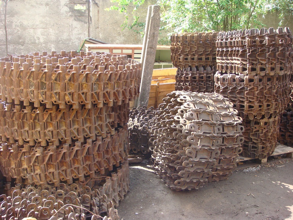 Гусеницы широкие МТЛБ (МТ-ЛБу), РМШ, ГТ-Т, ГАЗ-71, запчасти БУ-20-2УШМ Гусеницы широкие МТЛБ (МТ-ЛБу), РМШ, ГТ-Т, ГАЗ-71, запчасти БУ-20-2УШМ